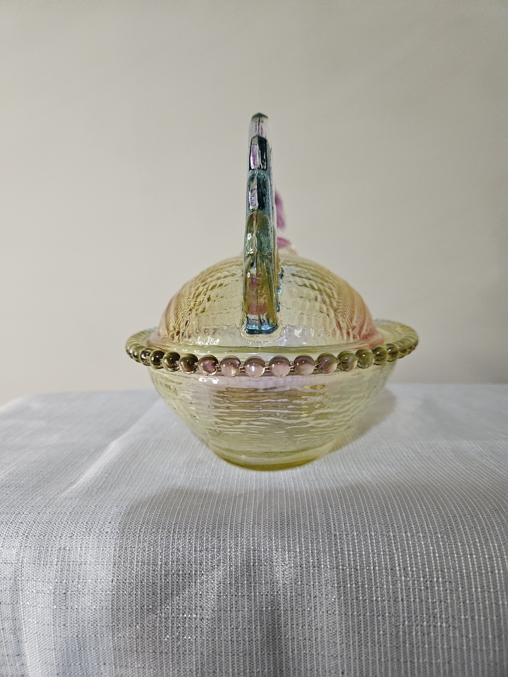 Hen On Nest Glass Dish - Picture 3 of 11